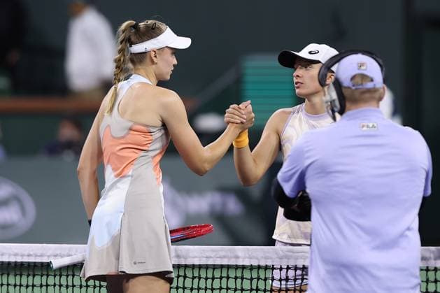 Sport Bilder des Tages Elena Rybakina defeated Iga Swiatek at the BNP Paribas Open at Indian Wells TENNIS : Indian Wells 2023 - 17 03 2023 AntoineCouvercelle Panoramic 