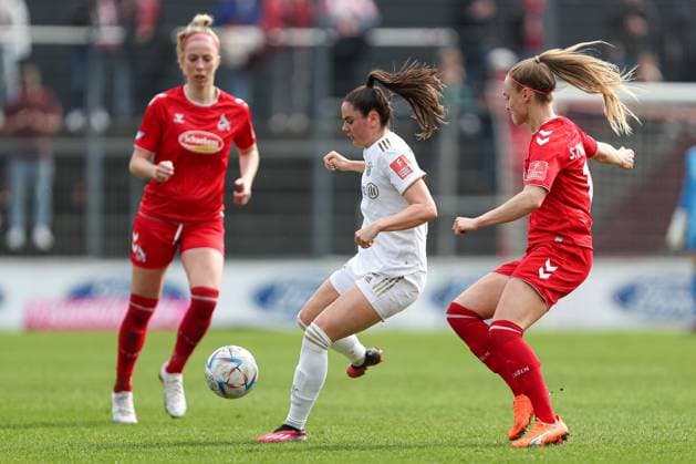 Cologne, Germany, 18 03 2023 Sarah Zadrazil FC Bayern Munich and Sarah Puntigam 1 FC Cologne in a duel , during the match of the Flyeralarm Frauenbundesliga between 1 FC Cologne and FC Bayern Munich at Franz Kremer Stadium on March 18, 2023 in Cologne Franz Kremer Stadium North Rhine Westphalia Germany Copyright: xOliverxKaelkex