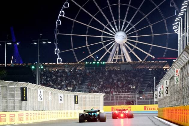 19 03 2023, Jeddah Corniche Circuit, Jeddah, Formula 1 Saudi Arabia Grand Prix ,in picture Sergio Perez MEX , Oracle Red Bull Racing, Fernando Alonso ESP , Aston Martin Aramco Cognizant Formula One Team Jeddah Corniche Circuit Saudi Arabia  eu-images-506