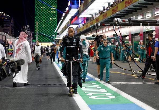 HAMILTON Lewis (gbr), Mercedes AMG F1 Team W14, portrait during the Formula 1 STC Saudi Arabian Grand Prix 2023, 2nd round of the 2023 Formula One World Championship, WM, Weltmeisterschaft from March 17 to 19, 2023 on the Jeddah Corniche Circuit, in Jeddah, Saudi Arabia - F1 - SAUDI ARABIAN GRAND PRIX 2023 - RACE DPPI Panoramic  20230319_F12023GP02SAU_JK249913