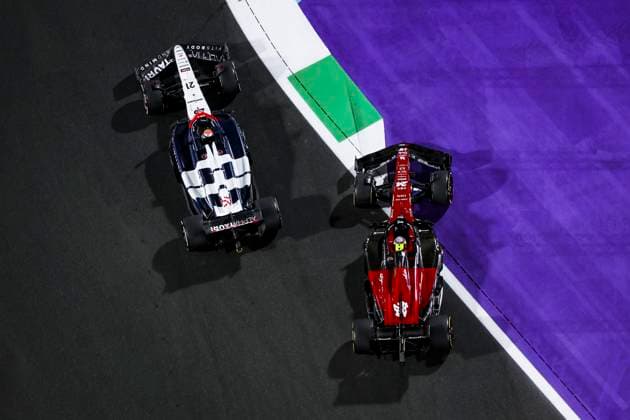 21 Nyck de Vries NLD, Scuderia AlphaTauri , 24 Guanyu Zhou CHN, Alfa Romeo F1 Team Stake , F1 Grand Prix of Saudi Arabia at Jeddah Corniche Circuit on March 19, 2023 in Jeddah, Saudi Arabia Photo by HOCH ZWEI Jeddah Saudi Arabia