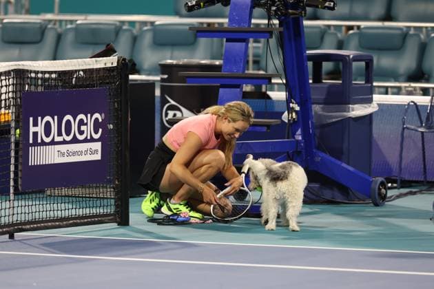 March 21, 2023, Miami Gardens, Florida, United States Of America: MIAMI GARDENS, FLORIDA - MARCH 21: Danielle Collins during practice on Day 3 of the Miami Open at Hard Rock Stadium on March 21, 2023 in Miami Gardens, Florida...People: Danielle Collins Miami Gardens United States Of America - ZUMAs214 20230321_zda_s214_086 Copyright: xSMGx
