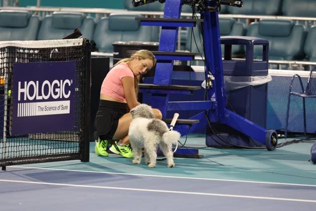 March 21, 2023, Miami Gardens, Florida, United States Of America: MIAMI GARDENS, FLORIDA - MARCH 21: Danielle Collins during practice on Day 3 of the Miami Open at Hard Rock Stadium on March 21, 2023 in Miami Gardens, Florida...People: Danielle Collins Miami Gardens United States Of America - ZUMAs214 20230321_zda_s214_089 Copyright: xSMGx