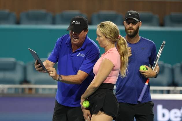 March 21, 2023, Miami Gardens, Florida, United States Of America: MIAMI GARDENS, FLORIDA - MARCH 21: Danielle Collins during practice on Day 3 of the Miami Open at Hard Rock Stadium on March 21, 2023 in Miami Gardens, Florida...People: Danielle Collins Miami Gardens United States Of America - ZUMAs214 20230321_zda_s214_093 Copyright: xSMGx