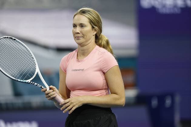 March 21, 2023, Miami Gardens, Florida, United States Of America: MIAMI GARDENS, FLORIDA - MARCH 21: Danielle Collins during practice on Day 3 of the Miami Open at Hard Rock Stadium on March 21, 2023 in Miami Gardens, Florida...People: Danielle Collins Miami Gardens United States Of America - ZUMAs214 20230321_zda_s214_140 Copyright: xSMGx