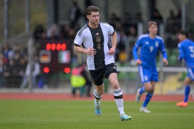 GER, EMQ U19, Germany GER vs Italy ITA 22 03 2023, Place 11, Bremen, GER, EMQ U19, Germany GER vs Italy ITA in picture Linus Gechter U19 GER 04 single action, whole body whole body nordphotoxGmbHxx xKokenge nph00001
