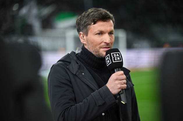 DAZN Experte Benjamin Lauth 17.03.2023, Fussball GER, Saison 2022 2023, 1. Bundesliga, 25. Spieltag, Borussia Mönchengladbach - SV Werder Bremen 2:2, Moenchengladbach Borussia Park Nordrhein Westfalen Deutschland *** DAZN expert Benjamin Lauth 17 03 2023, football GER, season 2022 2023, 1 Bundesliga, 25 matchday, Borussia Mönchengladbach SV Werder Bremen 2 2, Moenchengladbach Borussia Park North Rhine Westphalia Germany Team2