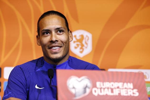 SAINT-DENIS - Virgil van Dijk during the press conference, PK, Pressekonferenz ahead of the European Championship, EM, Europameisterschaft qualifying match against France at Stade de France on March 23, 2023 in Saint-Denis, France. ANP MAURICE VAN STONE UEFA EURO, EM, Europameisterschaft,Fussball 2024 Qualifying Round 2022 2023 xVIxANPxSportx xxANPxIVx 465610623 originalFilename: 465610623.jpg