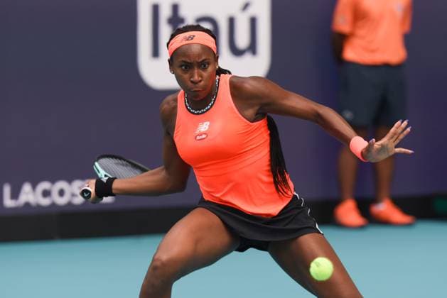 MIAMI GARDENS, FL - MARCH 23: Coco Gauff (USA) hits a forehand during her second round match of the Miami Open on March 23, 2023 at Hard Rock Stadium in Miami Gardens, Florida. (Photo by Michele Eve Sandberg Icon Sportswire) TENNIS: MAR 23 Miami Open Icon2303231591