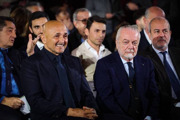 Foto Alessandro Garofalo LaPresse 24 marzo 2023 Napoli, Italia - Premio Enzo Bearzot Nella foto: Aurelio De Laurentiis e Luciano Spalletti allenatore (SSC Napoli); March 24, 2023 Napoli, Italy - Enzo Bearzot Award in the photo:  Copyright: xAlessandroxGarofalox-xLaPressex