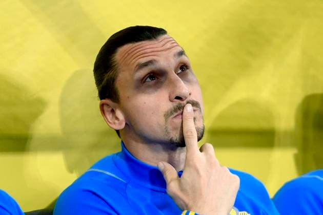 Sport Themen der Woche KW12 Sport Bilder des Tages Fußball, EM Quali, Schweden - Belgien STOCKHOLM 20230324 Sveriges Zlatan Ibrahimovic började matchen pa avbytarbänken under fredagens EM-kvalmatch mellan Sverige och Belgien pa Friends Arena. STOCKHOLM SVERIGE x10030x *** STOCKHOLM 20230324 Swedens Zlatan Ibrahimovic started the match on the substitutes bench during Fridays EC qualifying match between Sweden and Belgium at Friends Arena STOCKHOLM SWEDEN x10030x,  Copyright: xMajaxSuslin TTx EM-KVAL SVERIGE-BELGIEN