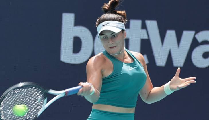 Bianca Andreescu from Canada hits a forehand to Maria Sakkara from Greece during day three at the Miami Open in the Hard Rock Stadium in Miami Gardens, Florida, on Friday, March 24, 2023. Andreescu defeated Sakkara 7-7,6-3,6-4.  MIA20230324116 GARYxIxROTHSTEIN