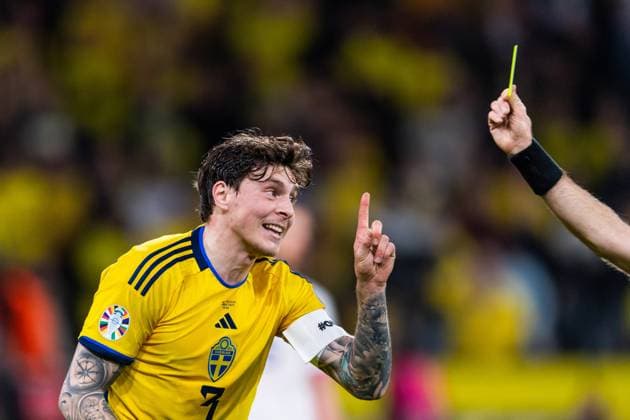 Sport Themen der Woche KW12 Sport Bilder des Tages 230324 Victor Nilsson Lindelöf of Sweden reacts during the UEFA EURO, EM, Europameisterschaft,Fussball Qualifier, EM, Europameisterschaft football match between Sweden and Belgium on March 24, 2023 in Stockholm. Photo: Niklas Larsson BILDBYRAN kod NL JL0340 bbeng football soccer fotboll fotball uefa euro qualifier landskamp emkval em-kvalifisering em-kvalik sverige sverige a sweden belgien belgium *** 230324 Victor Nilsson Lindelöf of Sweden reacts during the UEFA Euro Qualifier football match between Sweden and Belgium on March 24, 2023 in Stockholm Photo Niklas Larsson BILDBYRAN code NL JL0340 bbeng football soccer fotbol fotball uefa euro qualifier landskamp emqual em kvaliking em kvalik sweden sweden a sweden Belgium Belgium,  Copyright: NIKLASxLARSSON BB230324NL047