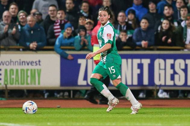 v li Jasmin Sehan SV Werder Bremen, 15 fa, THE DFB DIRECTIVES PROHIBIT ANY USE OF PHOTOGRAPHS AS IMAGE SEQUENCES AND OR QUASI VIDEO , 24 03 2023, Bremen Germany , Football, Flyeralarm Womens Bundesliga, SV Werder Bremen 1 FC Köln xobx
