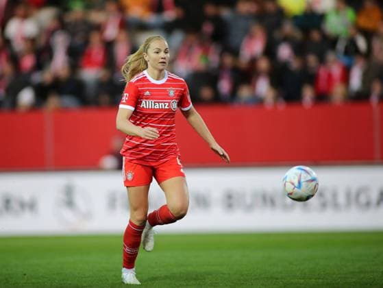 Munich, Germany 25 March 2023 football, Flyeralarm Womens Bundesliga, 2022 2023 season, FC Bayern Munich VFL Wolfsburg, Campus Glodis Perla Viggosdottir FC Bayern Munich with ball in attack
