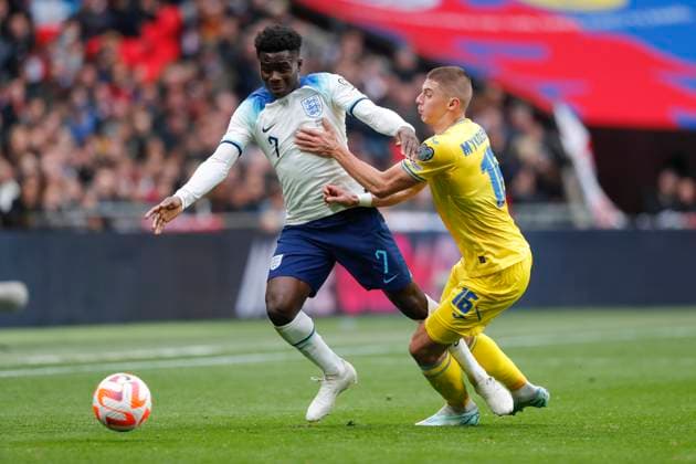 England v Ukraine UEFA EURO, EM, Europameisterschaft,Fussball 2024 Qualifiers Bukayo Saka of England is fouled by Vitaliy Mykolenko of Ukraine during the UEFA Euro 2024 Qualifiers Group C match at Wembley Stadium, London Content Not Available For UK Newspapers Copyright: xPaulxChestertonx FIL-18299-0147 UK Newspapers OUT