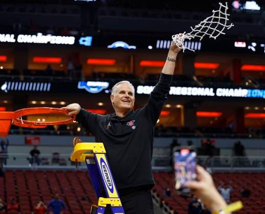 Sport Bilder des Tages Sport Themen der Woche KW12 Sport Bilder des Tages March 26, 2023, Louisville, KY, United States: Louisville, KY - March 26: San Diego State coach Brian Dutcher celebrates after being Creighton 57-56 in an Elite 8 game in the NCAA, College League, USA Tournament on Sunday, March 26, 2023 in Louisville, KY. Louisville United States - ZUMAs44_ 0240528687st Copyright: xK.C.xAlfredx