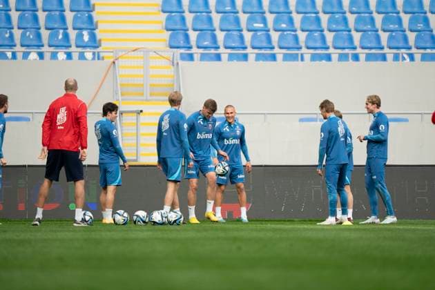 Soccer, training with the Norwegian mens national team Batumi, Georgia 20230327 Hugo Vetlesen, Morten Thorsby, Alexander Sorloth and Leo Skiri ostigard during a training session with the mens national soccer team for the European Championship qualifying matches in soccer against Georgia Photo Fredrik Varfjell NTB Batumi Georgia EDITORIAL USE ONLY RESTRICTED USE FOR BETTING COMPANIES  Copyright: xFredrikxVarfjellx xNTBx