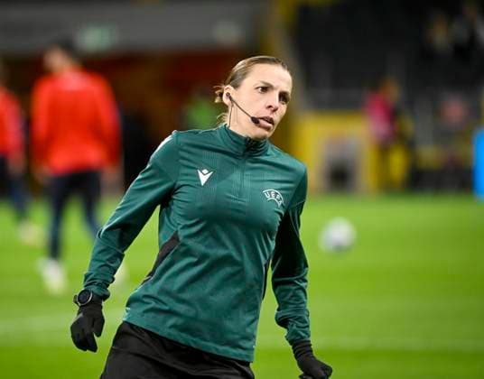 STOCKHOLM 20230327 Tonights referee StÃ phanie Frappart ahead of Mondays European Championship qualifying football match between Sweden and Azerbaijan at Friends Arena STOCKHOLM SWEDEN x10080x,  Copyright: xFredrikxSandberg TTx EM-KVAL SVERIGE-AZERBAJDZJAN