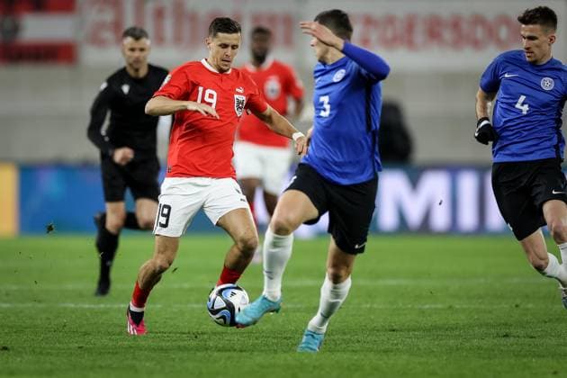 SOCCER - UEFA EURO, EM, Europameisterschaft,Fussball 2024 Quali, AUT vs EST LINZ,AUSTRIA,27.MAR.23 - SOCCER - European Qualifiers 2024, OEFB international match, Länderspiel, Nationalmannschaft Austria vs Estland. Image shows Christoph Baumgartner (AUT) and Artur Pikk (EST).  GEPAxpictures xManfredxBinder