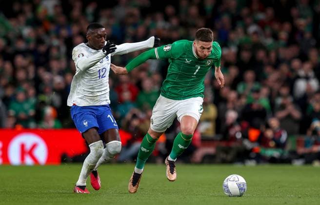 UEFA EURO, EM, Europameisterschaft,Fussball 2024 Qualifying Round Group B, Aviva Stadium, Dublin 27 3 2023 Republic of Ireland vs France Ireland™s Matt Doherty with Randal Kolo Muani of France Matt Doherty with Randal Kolo Muani 27 3 2023  Copyright: x INPHO RyanxByrnex RB1_6856