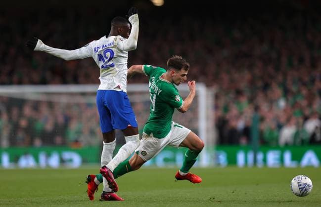 UEFA EURO, EM, Europameisterschaft,Fussball 2024 Qualifying Round Group B, Aviva Stadium, Dublin 27 3 2023 Republic of Ireland vs France Ireland s Jayson Molumby with Randal Kolo Muani of France Jayson Molumby with Randal Kolo Muani 27 3 2023  Copyright: x INPHO RyanxByrnex RB1_7272