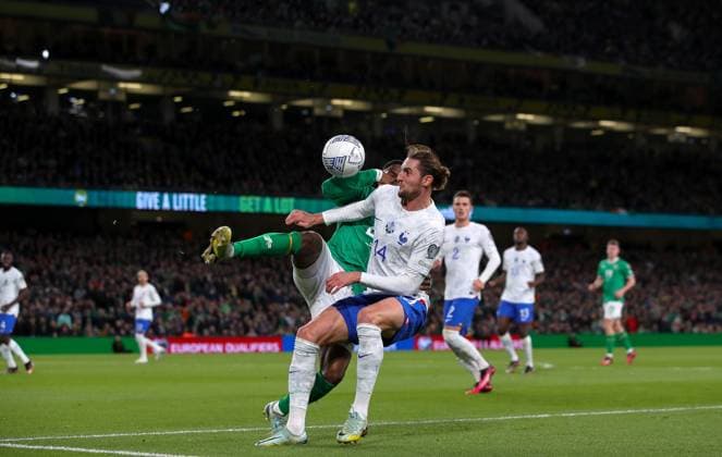 UEFA EURO, EM, Europameisterschaft,Fussball 2024 Qualifying Round Group B, Aviva Stadium, Dublin 27 3 2023 Republic of Ireland vs France Ireland s Chiedozie Ogbene with Adrien Rabiot of France Chiedozie Ogbene with Adrien Rabiot 27 3 2023  Copyright: x INPHO RyanxByrnex RB2_1721