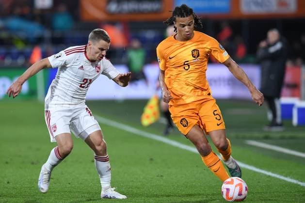 Soccer UEFA European Qualifiers Netherlands Gibraltar on 27 03 2023 at Feyenoord Stadium in Rotterdam Jaamie Coombes Gibraltar , left Nathan Ake Netherlands , right xRx