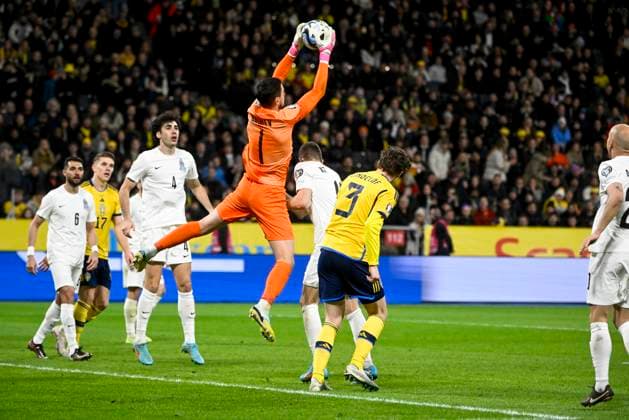 STOCKHOLM 20230327 Azerbaijan goalkeeper Emil Balayev catches a ball during Mondays European Championship qualifying football match between Sweden and Azerbaijan at Friends Arena STOCKHOLM SWEDEN x10080x,  Copyright: xFredrikxSandberg TTx EM-KVAL SVERIGE-AZERBAJDZJAN