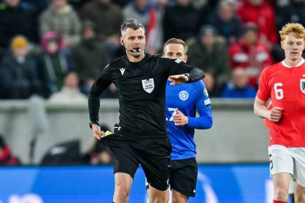 SOCCER - UEFA EURO, EM, Europameisterschaft,Fussball 2024 Quali, AUT vs EST LINZ,AUSTRIA,27.MAR.23 - SOCCER - European Qualifiers 2024, OEFB international match, Länderspiel, Nationalmannschaft Austria vs Estland. Image shows referee Enea Jorgji (ALB).  GEPAxpictures xChristianxMoser