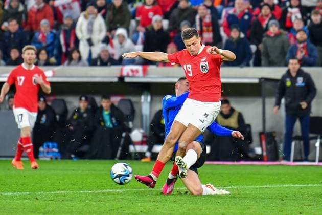 SOCCER - UEFA EURO, EM, Europameisterschaft,Fussball 2024 Quali, AUT vs EST LINZ,AUSTRIA,27.MAR.23 - SOCCER - European Qualifiers 2024, OEFB international match, Länderspiel, Nationalmannschaft Austria vs Estland. Image shows Christoph Baumgartner (AUT) and Maksim Paskotsi (EST).  GEPAxpictures xChristianxMoser