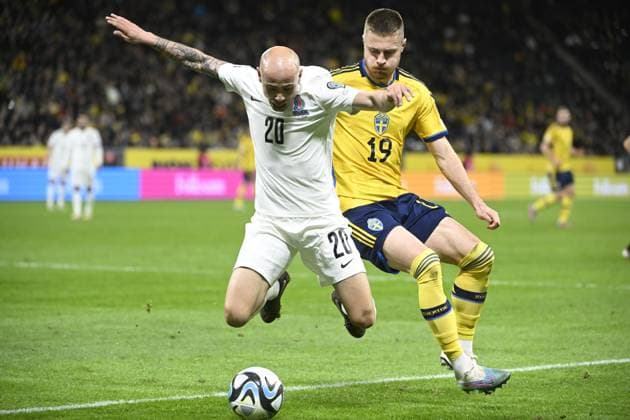 STOCKHOLM 20230327 Azerbaijans Richard Almeida tv and Swedens Mattias Svanberg during Mondays European Championship qualifying football match between Sweden and Azerbaijan at Friends Arena STOCKHOLM SWEDEN x10080x,  Copyright: xFredrikxSandberg TTx EM-KVAL SVERIGE-AZERBAJDZJAN