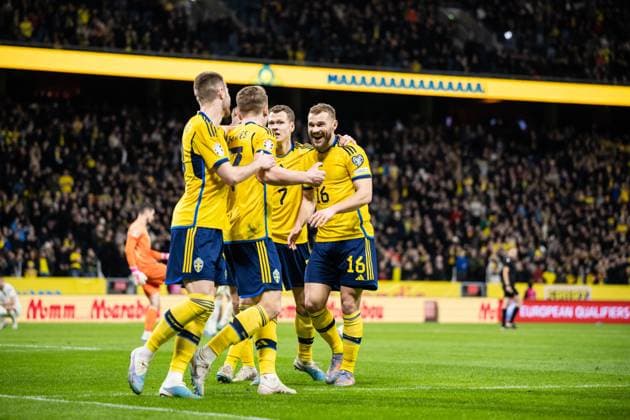 230327 Jesper Karlström, Viktor Gyökeres and Viktor Claesson of Sweden celebrate after scoring 3 0 during the UEFA Euro Qualifier football match between Sweden and Azerbaijan on March 27, 2023 in Stockholm Photo Jesper Zerman BILDBYRAN COP 234 JZ0347 bbeng football soccer fottoll fotball uefa euro qualifier landskamp emkval em qualification em kvalik sweden sweden a sweden azerbaijan jubel,  Copyright: JESPERxZERMAN BB230327JZ044