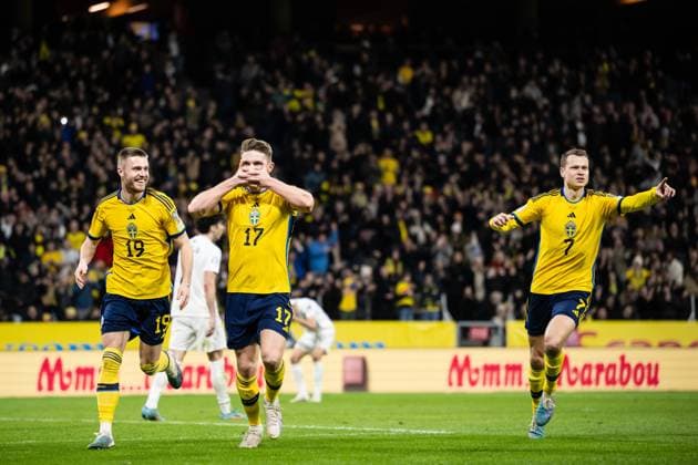 230327 Mattias Svanberg, Viktor Gyökeres and Viktor Claesson of Sweden celebrate after 3 0 during the UEFA Euro Qualifier football match between Sweden and Azerbaijan on March 27, 2023 in Stockholm Photo Jesper Zerman BILDBYRAN COP 234 JZ0347 bbeng football soccer fottoll fotball uefa euro qualifier landskamp emkval em qualification em qualification sweden sweden a sweden azerbaijan jubel,  Copyright: JESPERxZERMAN BB230327JZ045