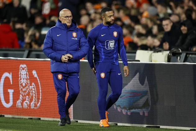 ROTTERDAM - Memphis Depay of Holland leaves the field during the UEFA European Championship, EM, Europameisterschaft qualifying match between the Netherlands and Gibraltar at Feyenoord Stadion de Kuip on March 27, 2023 in Rotterdam, Netherlands. ANP MAURICE VAN STONE UEFA EURO, EM, Europameisterschaft,Fussball 2024 Qualifying Round 2022 2023 xVIxANPxSportx xxANPxIVx 465883990 originalFilename: 465883990.jpg