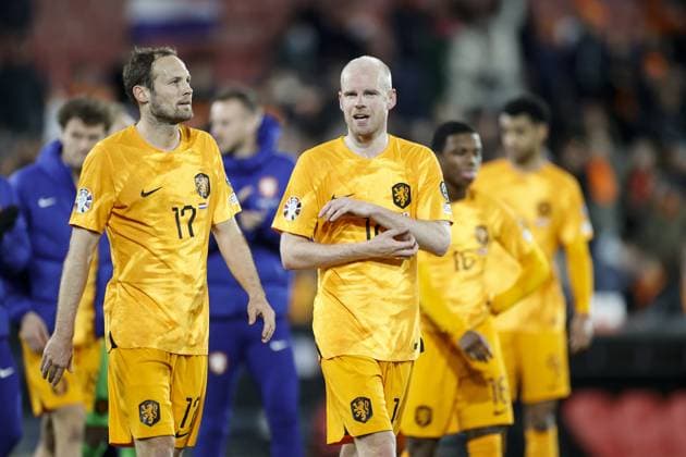 ROTTERDAM , 27-03-2023 , Stadion de Kuip , UEFA Qualification EURO 2024 , season 2022 2023 , match between Netherlands and Gibraltar , (L-R) Netherlands player Daley Blind, Netherlands player Davy Klaassen final score 3-0 Netherlands - Gibraltar  x20346940x Copyright: