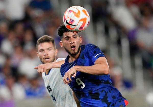 ORLANDO, FL - MARCH 27: United States of America forward Ricardo Pepi (9) looks to volley the ball during the CONCACAF Nations League match between the United States vs El Salvador on March 27th, 2023 at Explorer Stadium in Orlando, FL. (Photo by Andrew Bershaw Icon Sportswire) SOCCER: MAR 27 CONCACAF Nations League - United States vs El Salvador Icon2303270197