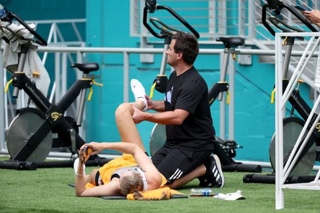 March 27, 2023, Miami Gardens, Florida, United States Of America: MIAMI GARDENS, FLORIDA - MARCH 27: Elena Rybakina of Kazakhstan defeats Elise Mertens of Belgium in her fourth-round match on Day 9 of the Miami Open at Hard Rock Stadium on March 27, 2023 in Miami Gardens, Florid...People: Elena Rybakina Miami Gardens United States Of America - ZUMAs214 20230327_zda_s214_053 Copyright: xSMGx