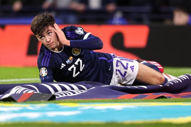 Schottland gegen Spanien 28. März 2023, Glasgow UEFA EURO 2024 Qualifikation Gruppe A Schottland gegen Spanien Aaron Hickey von Schottland Foto Charlotte Wilson Abseits Glasgow UK  Copyright: xCharlottexWilsonx xOffsidexOffside