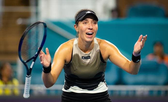 Sport Bilder des Tages March 29, 2023, MIAMI, UNITED STATES: Jessica Pegula of the United States in action during the quarter-final of the 2023 Miami Open WTA, Tennis Damen 1000 tennis tournament against Anastasia Potapova of Russia MIAMI UNITED STATES - ZUMAa181 20230329_zaa_a181_020 Copyright: xRobxPrangex