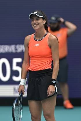 MIAMI GARDENS, FL - MARCH 29: Sorana Cirstea (ROU) reacts in the Miami Open on March 29, 2023 at Hard Rock Stadium in Miami Gardens, Florida. (Photo by Michele Eve Sandberg Icon Sportswire) TENNIS: MAR 29 Miami Open Icon2303292347