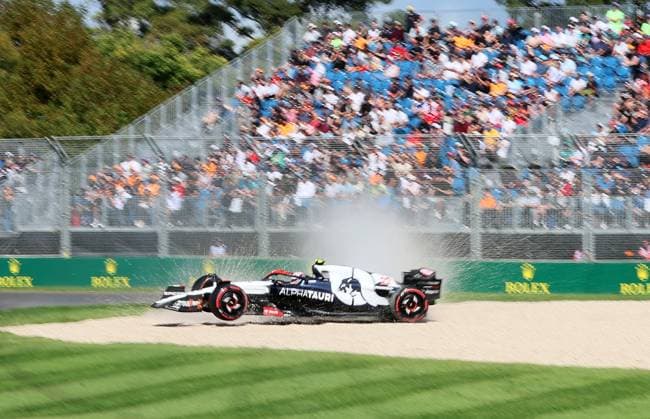 FORMULA 1 ROLEX AUSTRALIAN GRAND PRIX 2023 31 03 2023, Albert Park, Melbourne, FORMULA 1 ROLEX AUSTRALIAN GRAND PRIX 2023 , in the picture Yuki Tsunoda JPN , Scuderia AlphaTauri rides into the gravel bed nordphotoxGmbHx xBratic nph00250