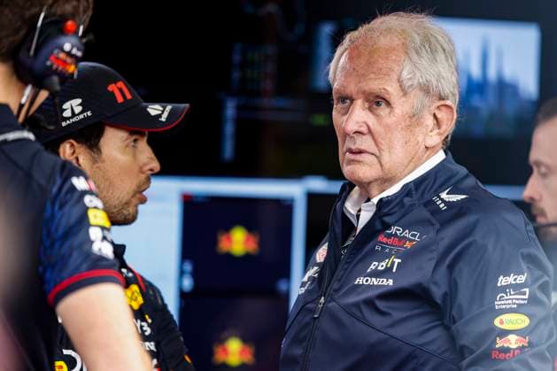 11 Sergio Perez MEX, Oracle Red Bull Racing , Dr Helmut Marko AUT, Oracle Red Bull Racing , F1 Grand Prix of Australia at Albert Park Circuit on March 31, 2023 in Melbourne, Australia Photo by HOCH ZWEI Melbourne Australia