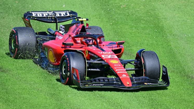 55 SAINZ Carlos (spa), Scuderia Ferrari SF-23, action during the Formula 1 Rolex Australian Grand Prix 2023, 3rd round of the 2023 Formula One World Championship, WM, Weltmeisterschaft from March 31 to April 2, 2023 on the Albert Park Circuit, in Melbourne, Australia - F1 - AUSTRALIAN GRAND PRIX 2023 DPPI Panoramic  00122006_AU2_2178A