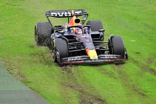 01 VERSTAPPEN Max (nld), Red Bull Racing RB19, action during the Formula 1 Rolex Australian Grand Prix 2023, 3rd round of the 2023 Formula One World Championship, WM, Weltmeisterschaft from March 31 to April 2, 2023 on the Albert Park Circuit, in Melbourne, Australia - F1 - AUSTRALIAN GRAND PRIX 2023 DPPI Panoramic  00122006_AU2_2792A