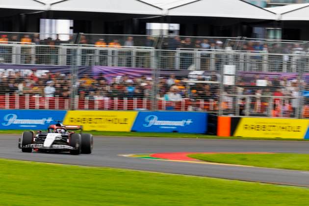 31st March 2023: Melbourne Grand Prix Circuit, Melbourne, Victoria, Australia: Australian Formula 1 Grand Prix: Free Practice: Number 21 Scuderia AlphaTauri driver Nyck de Vries during free practice 2 at the Australian Formula 1  ActionPlus12492351 StephenxBlackberry