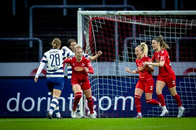 1 Women Bundesliga 1 FC Koeln MSV Duisburg, 31 03 2023 Mandy Islacker 8, 1 FC Koeln is happy about her second goal to make it 3 0 just before the interval whistle of the match 1 FC Koeln MSV Duisburg on matchday 17 of the Womens Soccer Bundesliga on 31 03 2023 at the Suedstadion in Koeln DFL REGULATIONS PROHIBIT ANY USE OF PHOTOGRAPHS AS IMAGE SEQUENCES AND OR QUASI VIDEO Copyright: xBEAUTIFULxSPORTS AxelxKohringx
