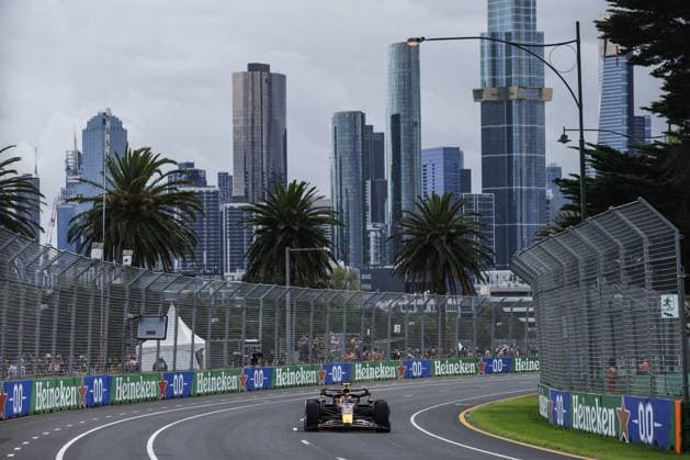 11 PEREZ Sergio (mex), Red Bull Racing RB19, action during the Formula 1 Rolex Australian Grand Prix 2023, 3rd round of the 2023 Formula One World Championship, WM, Weltmeisterschaft from March 31 to April 2, 2023 on the Albert Park Circuit, in Melbourne, Australia - F1 - AUSTRALIAN GRAND PRIX 2023 DPPI Panoramic  03323005__R3_0011