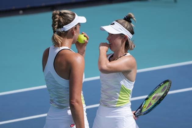 March 31, 2023, Miami Gardens, Florida, United States: March, 31 - Miami Gardens: Storm Hunter(AUS) Elise Mertens(BEL) play Coco Gauff(USA) Jessica Pegula(USA) during the Doubles Quarter-Finals of the 2023 Miami Open by Itau. Miami Gardens United States - ZUMApa3_ 0241086032st Copyright: xAndrewxPatronx