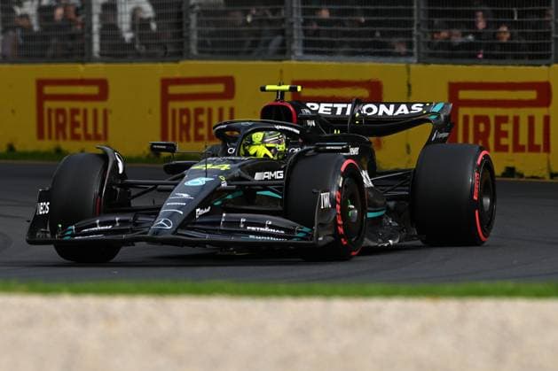 AUSTRALIAN F1 GRAND PRIX, Lewis Hamilton of Mercedes during qualifying at the 2023 Australian Grand Prix at the Albert Park Circuit in Melbourne, Saturday, April 1, 2023. ( NO ARCHIVING, EDITORIAL USE ONLY, NO USE IN BOOKS WITHOUT CONSENT MELBOURNE VICTORIA AUSTRALIA  Copyright: xJAMESxROSSx 20230401001781582354